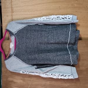 Altard State gray lace detail long sleeve lightweight pullover